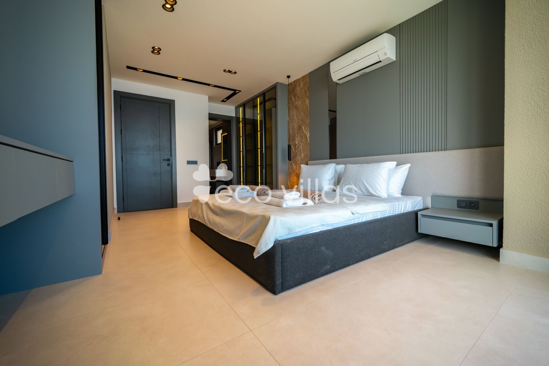 Villa Aura C  