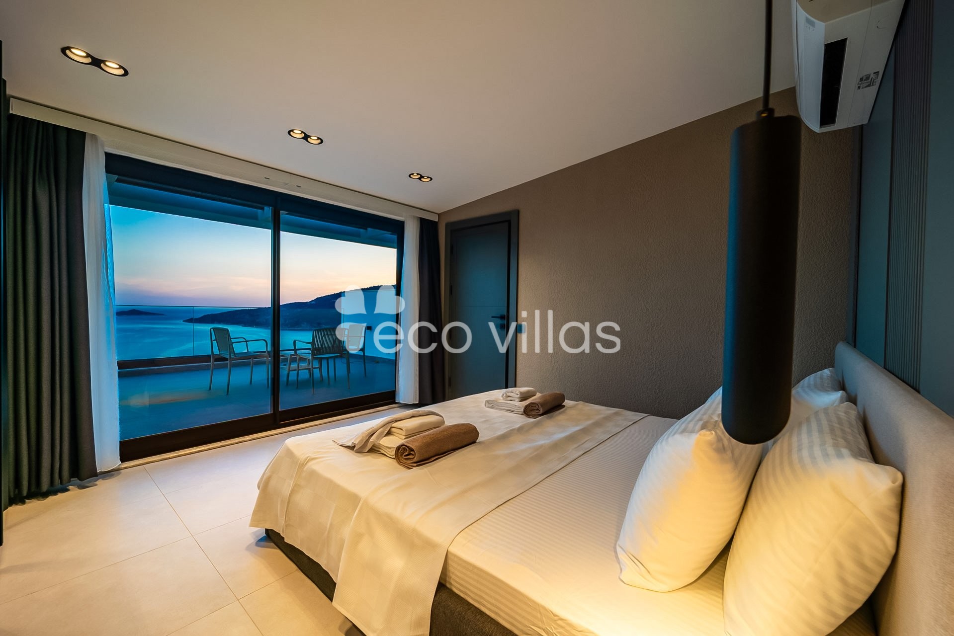 Villa Aura C  