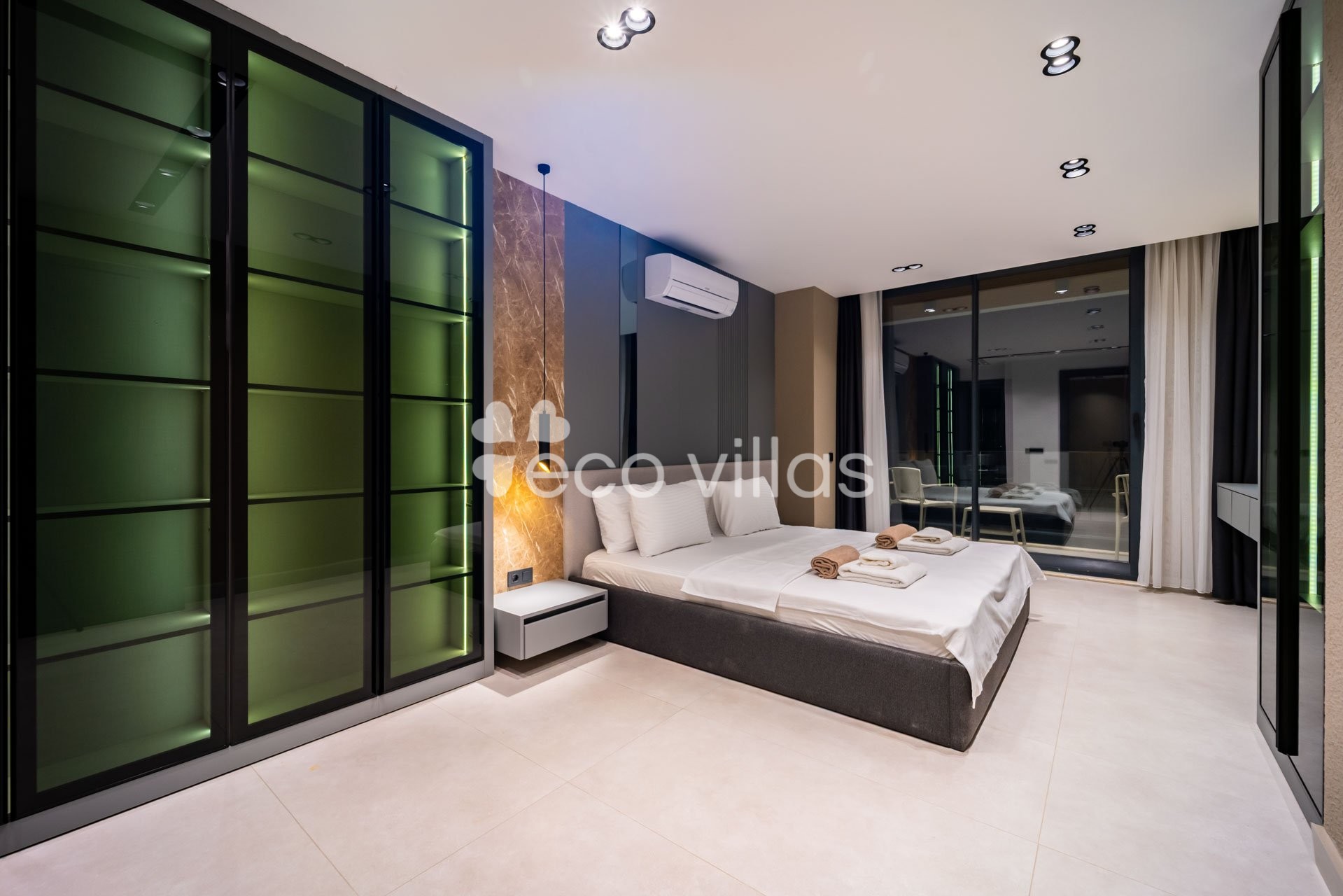 Villa Aura C  