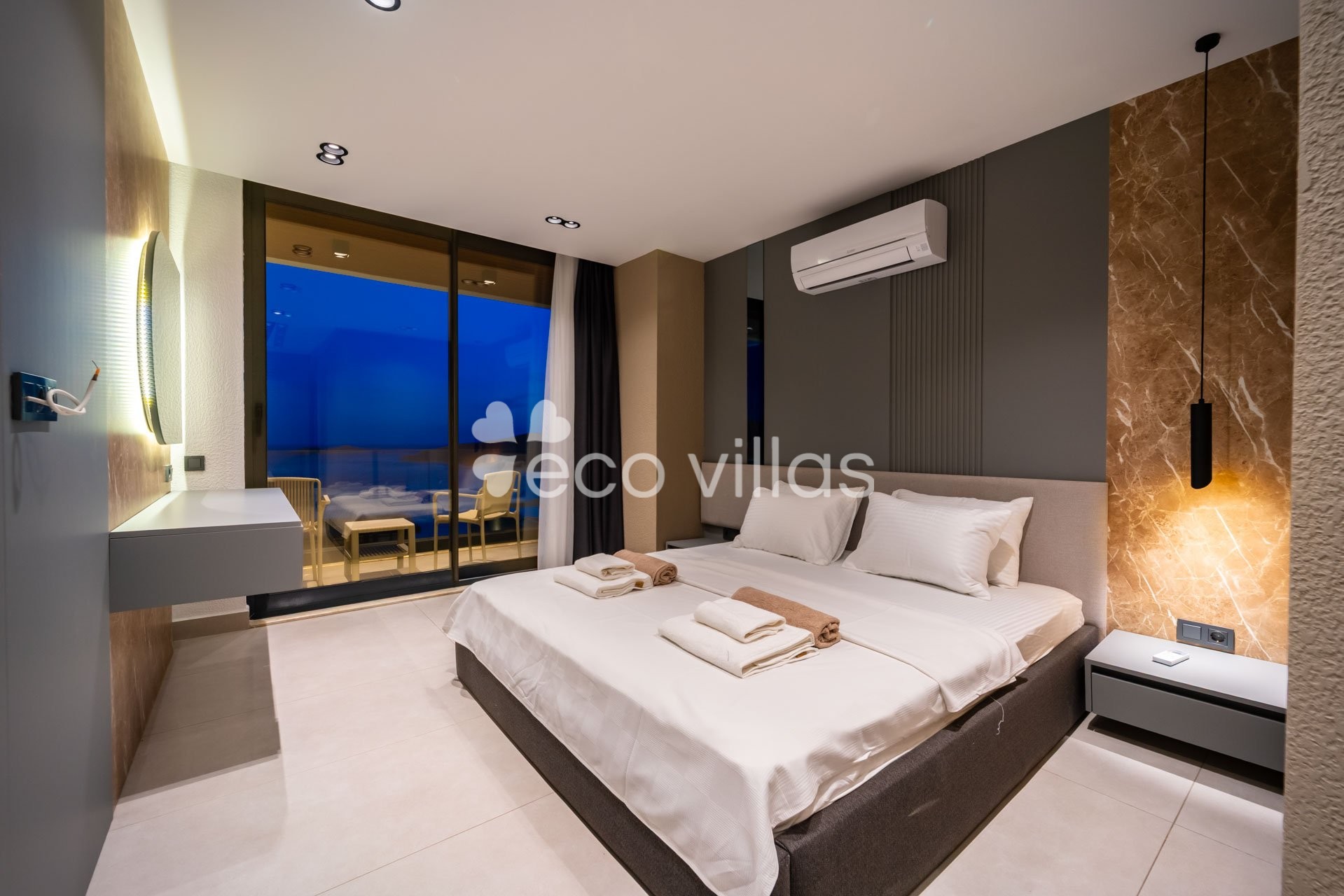 Villa Aura E  