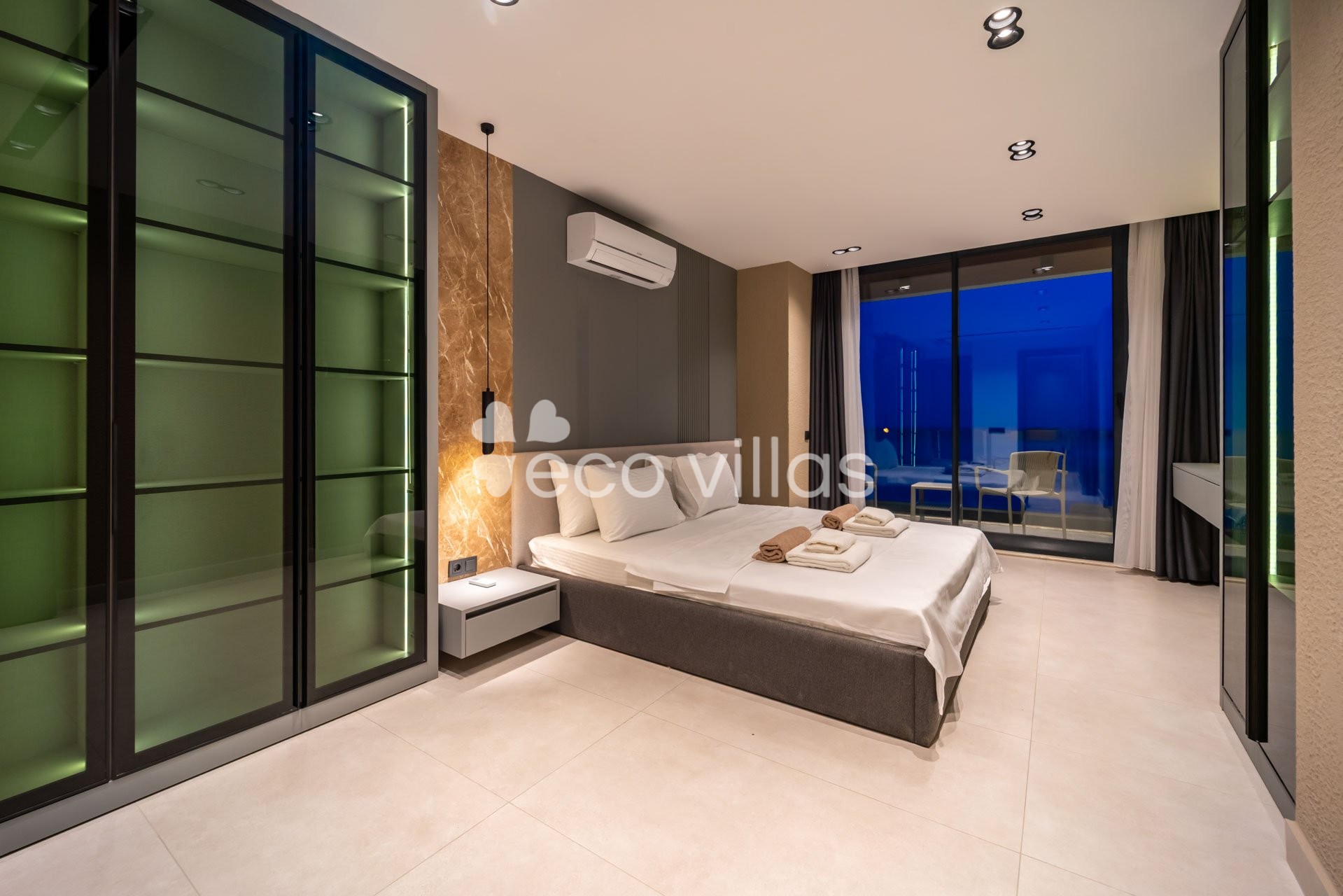 Villa Aura E  